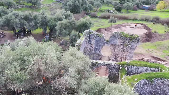 Herakleia Antik Kenti’nde 2 bin yıllık pati izleri bulundu
