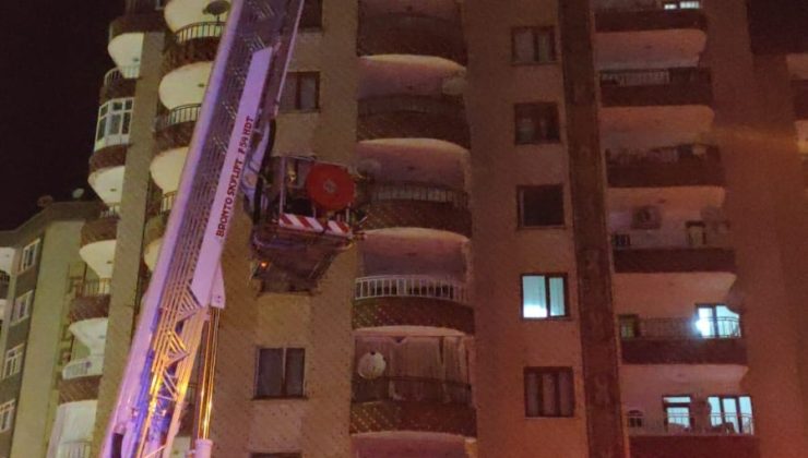 Gazilerde bir aile yangında mahsur kaldı:6 aylık bebek yaşamını yitirdi