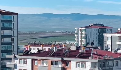 Karacadağ Beyaz Örtüye Hasret Kaldı