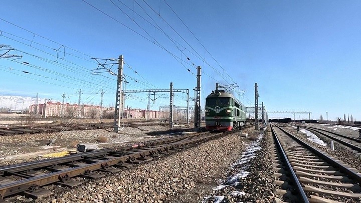 Korgas Sınır Kapısı’ndan geçen tren sayısında artış
