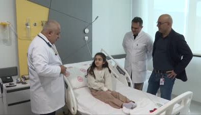 Kalbi 2 kez duran 9 yaşındaki Zehra artık rahatça koşabilecek