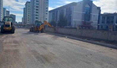 Kayapınar Belediyesinden kaldırım çalışması