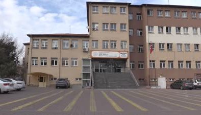 Meslek liseleri Kayseri ekonomisine 141 milyon lira katkı sağladı