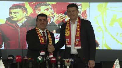Kayserispor’da Jakirovic dönemi: “Her şeye yeniden başlıyoruz”