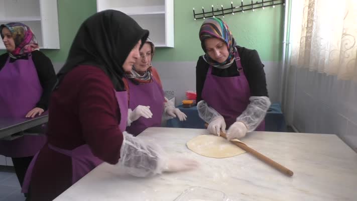 Bitlisli kadınlar kooperatif kurdu, yöresel lezzetleri pazarlıyor
