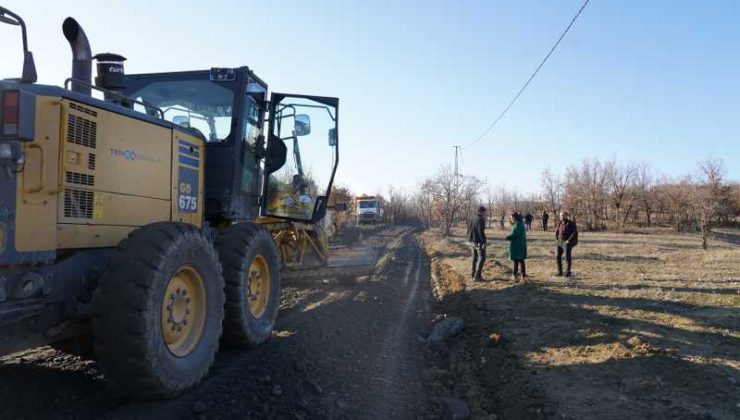 Kulp’ta yol çalışmaları hız kazandı