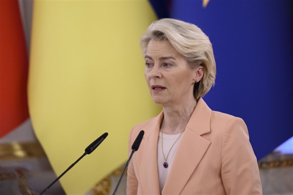 Leyen: Şiddete ve teröre karşı birlik çağrısı yaptı