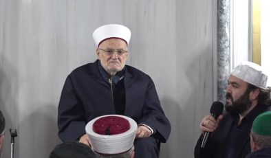 Mescid-i Aksa İmam Hatibi Şeyh İkrime Sabri, cuma namazını kıldırdı