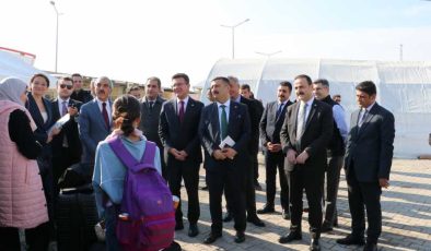 Milletvekilleri Kilis’te Suriyelilerin dönüş sürecini inceledi