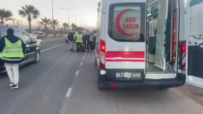 Mardin’de motosiklet ile hafif ticari aracın çarpıştığı kazada 1 kişi yaralandı