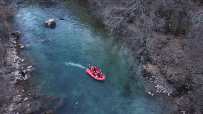 Munzur Vadisi’nde hasta halde bulunan yaban keçisi tedavi altına alındı