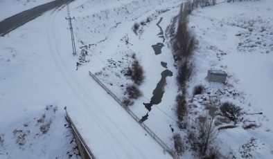 Murat Nehri’nin buzla kaplı güzelliği dronla görüntülendi