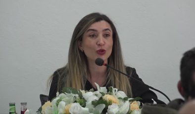 Muş’ta cemevi ve Alevi derneklerinin yetkilileriyle toplantı yapıldı