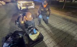 Adana’da yolcu otobüsünde 15 ruhsatsız tabanca ele geçirildi