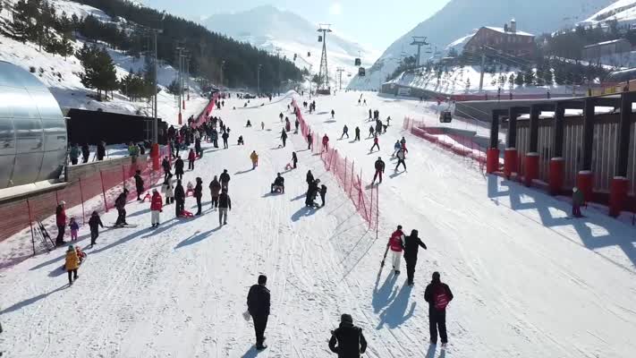 Güneş ve kar: Palandöken’de unutulmaz bir deneyim