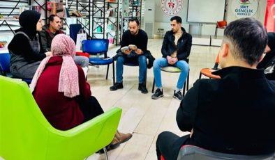 Siirt Kitap Kulübü’nden kitap analiz etkinliği