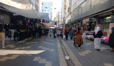 Sakarya Caddesi’nde hareketli günler
