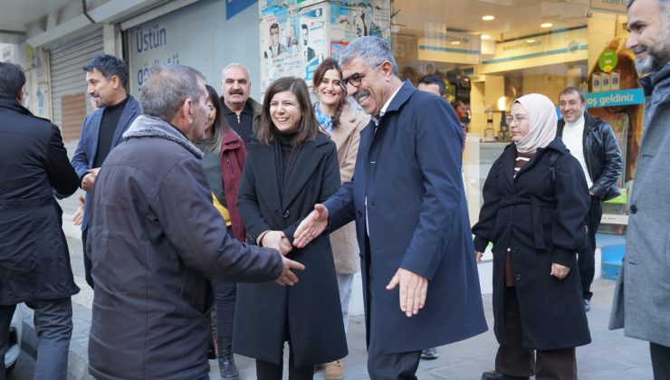 Serra Bucak esnaf ziyaretinde talepleri dinledi
