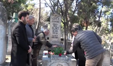Sıra gecelerinin unutulmaz sesi Kazancı Bedih, mezarı başında anıldı