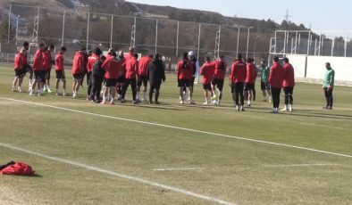 Sivasspor, Eyüpspor karşısında galibiyet serisini hedefliyor