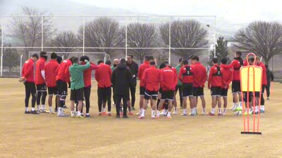Sivasspor’da tehlikeli bölgeden çıkış planı: “Seriye ihtiyacımız var”