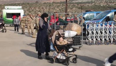 Hatay’daki sınır kapılarında Suriyelilerin dönüşü devam ediyor