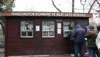 Trabzonsporlu kadın taraftarlar, 20 liralık maç bileti satışından memnun