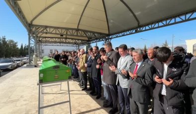 Trafik kazasında ölen 5 kişinin cenazeleri toprağa verildi