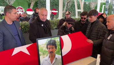 Usta sanatçı Ferdi Tayfur için Barbaros Hayrettin Paşa Camii’nde cenaze töreni düzenleniyor