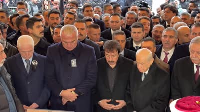 Ferdi Tayfur’a veda: Sevenleri ve protokol bir aradaydı