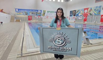 Mimar Sinan Ortaokulu’nun ‘Altın Kızı’: Eda Eker