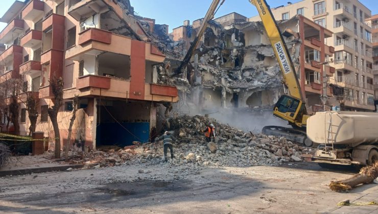 Ofis semtinde yıkım yeniden başladı