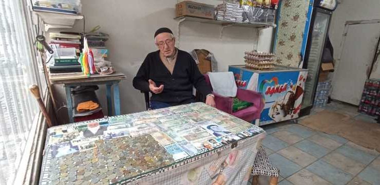 Yıllardır biriktirdiği Dengbêj kasetlerini kimseye vermiyor