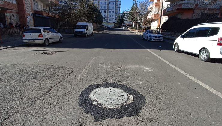 Kayapınar’da Çöken Kanalizasyon Kapağı Onarıldı