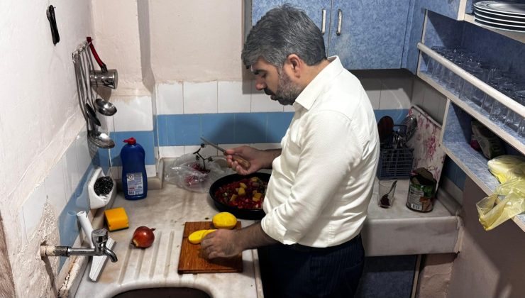 HÜDA PAR’lı Dinç öğrenci evinde yemek yaptı
