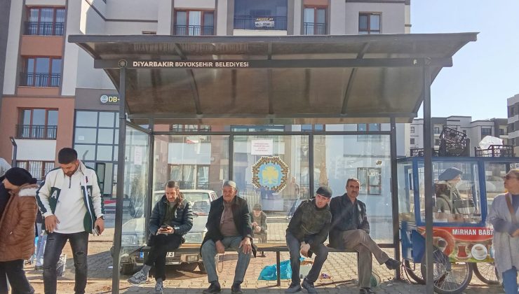 Oğlaklı TOKİ Konutlarına yeni otobüs durakları