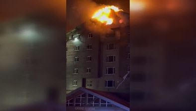 Bitlisli eğitmenler, Yanan otelden 26 kişinin kurtulmasını sağladılar