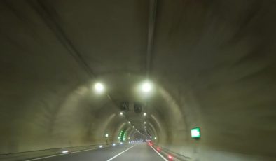 Yapımı tamamlanan Hakkari Yeniköprü Tüneli araç geçişine açıldı