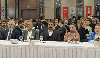 Yılın başarılı gazetecileri ödüllerine kavuştu