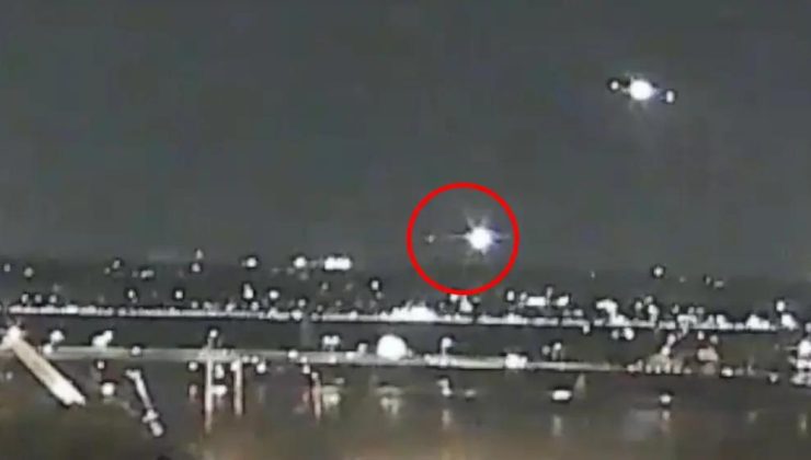 Yolcu uçağı, Reagan Havaalanı yakınlarında askeri helikopterle çarpıştı
