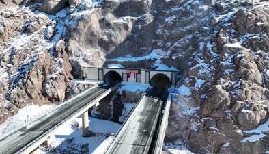 Hakkari-Yüksekova arası 18 dakika kısaldı