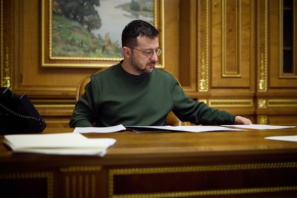 Zelenski: Barış için 200 bin müttefik askeri gerekiyor