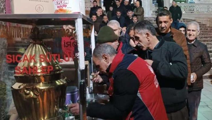 Diyarbakır ve çevre illerde Regaip Kandili ikramları yapıldı