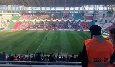 Amedspor ve Ankaragücü Karşı Karşıya: Taraftarlar Stadyuma Akın Etti