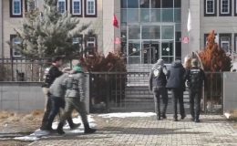 Mide ve bağırsaklarında uyuşturucu bulundu