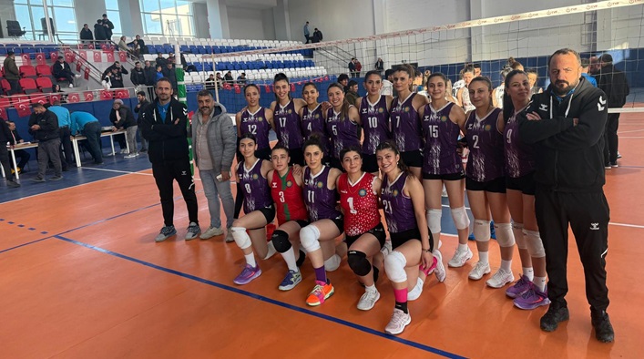 Kadın Voleybol Takımı ligi 3. sırada tamamladı