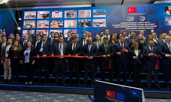 Dijital Gençlik Merkezlerinin açılışı yapıldı