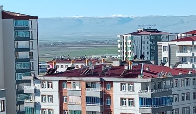 Diyarbakır’da yılın ilk  günü bahar havası!