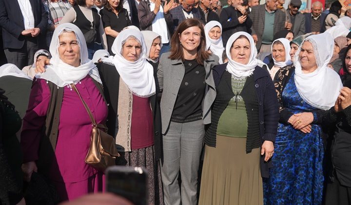 Serra Bucak: Belediye eş başkanlarımıza sahip çıkacağız