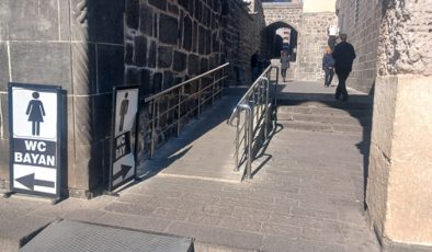Ulu camide tuvalet artık 10 tl!